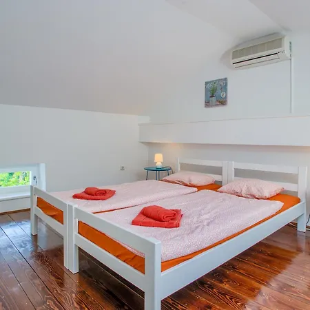 Kirica Villa *
