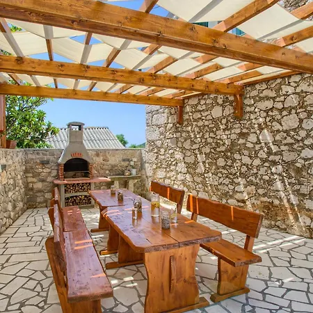 Kirica Villa *
