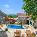 Kirica Villa *
